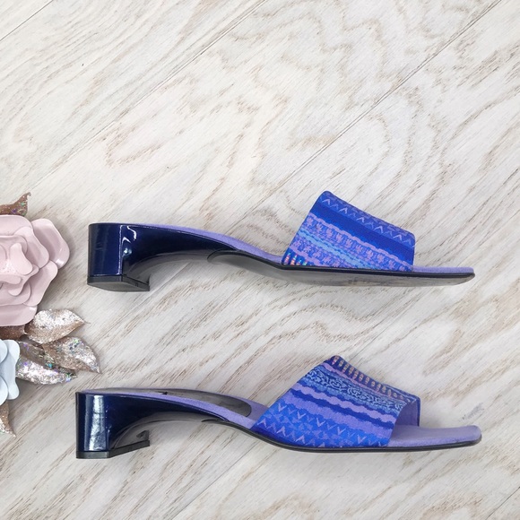 Stuart Weitzman Shoes - Stuart Weizmann Purple Blue Tapestry Slides 9B